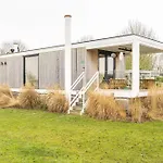 Maasparcje Met Hottub,firepit En Kamadobbq Holiday park Roermond