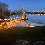 Πάρκο διακοπών Maasparcje Met Hottub,firepit En Kamadobbq Roermond