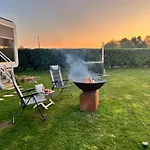 Parque de vacaciones Maasparcje Met Hottub,firepit En Kamadobbq *