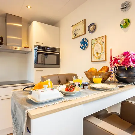 Holiday park Maasparcje K2 *