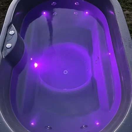Parque de vacaciones Maasparcje Met Hottub,firepit En Kamadobbq